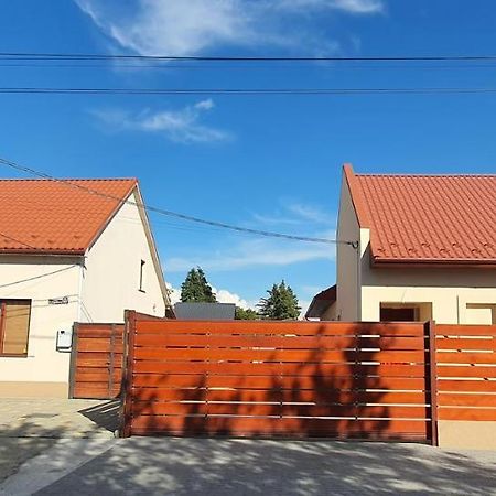 Готель Bereg-Travel Екстер'єр фото