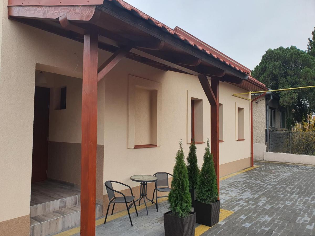 Готель Bereg-Travel Екстер'єр фото